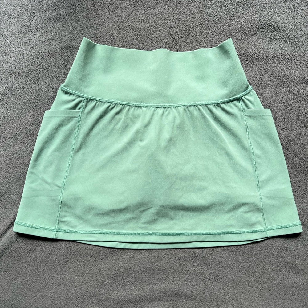 Althleta Skort Green Salutation Stash Pocket 14.5” Skirt
